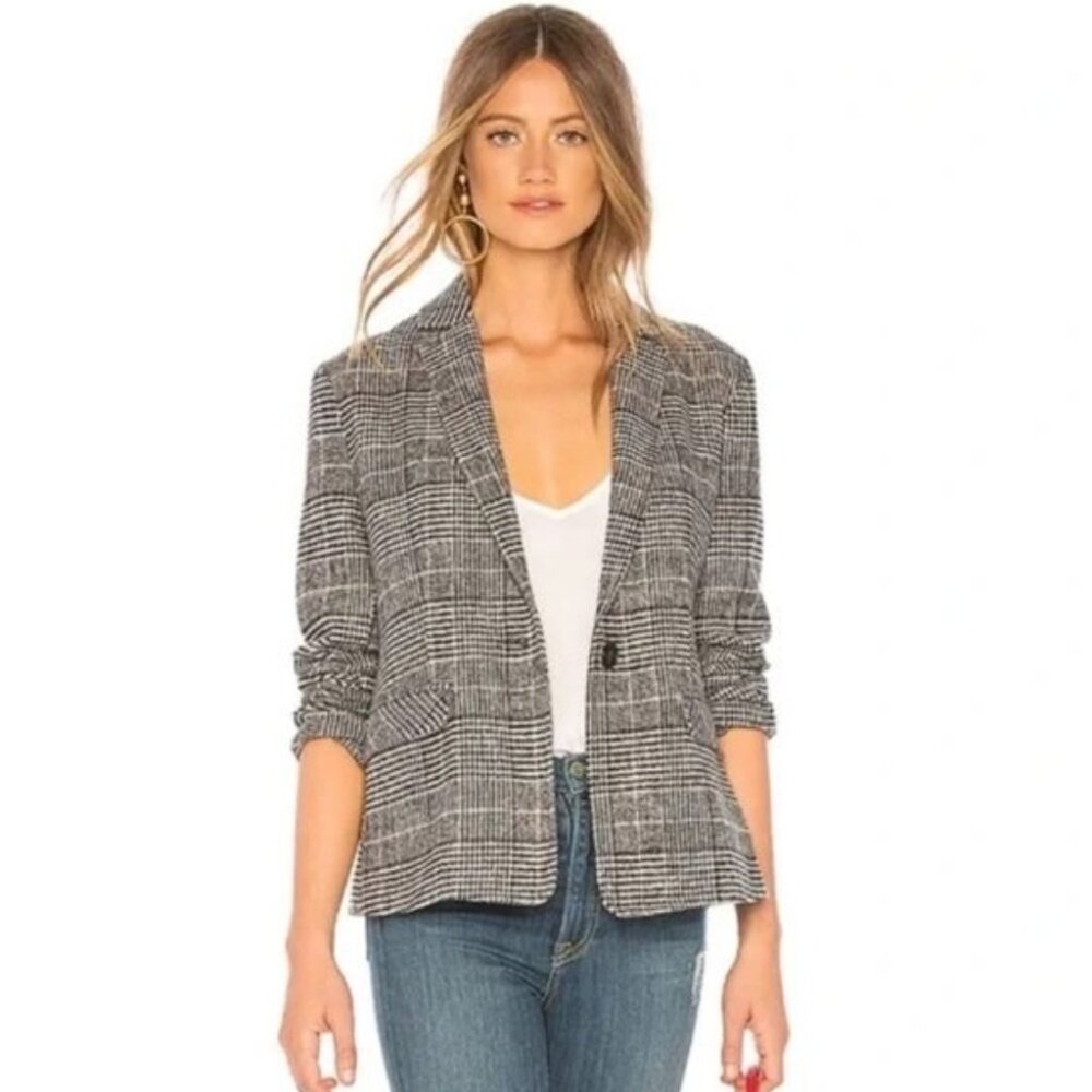 Cupcakes & Cashmere Plaid Blazer